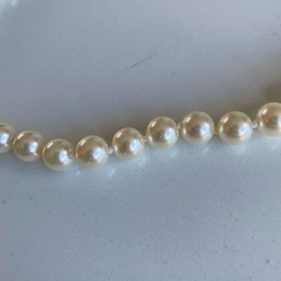 Vivienne Westwood - Stuart Pearl Necklace - Picture 8 of 8